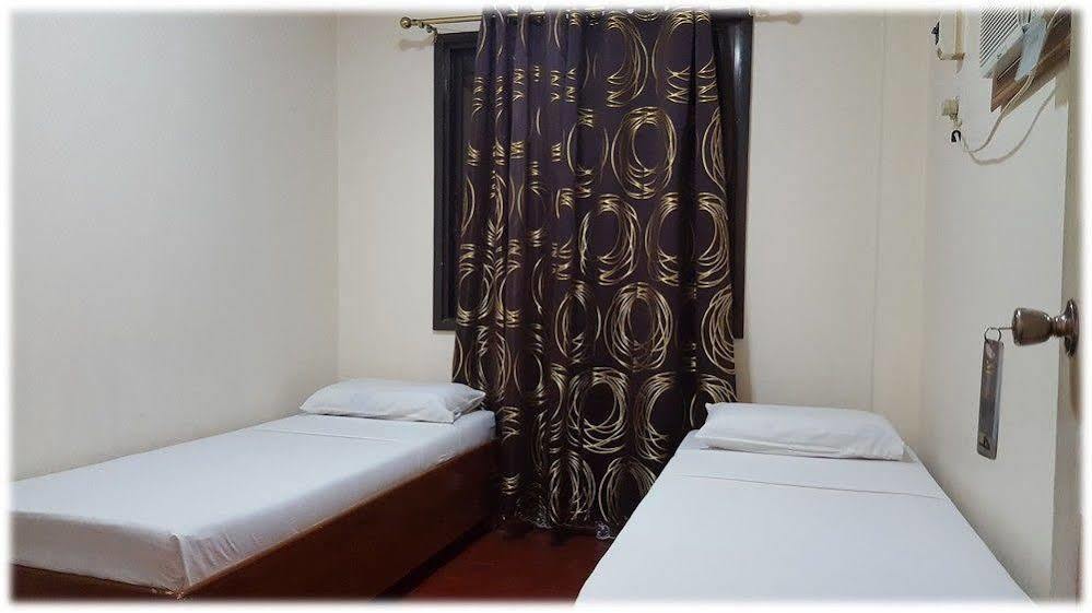 Reddoorz Near Old Tagbilaran Airport Hostel Exterior photo