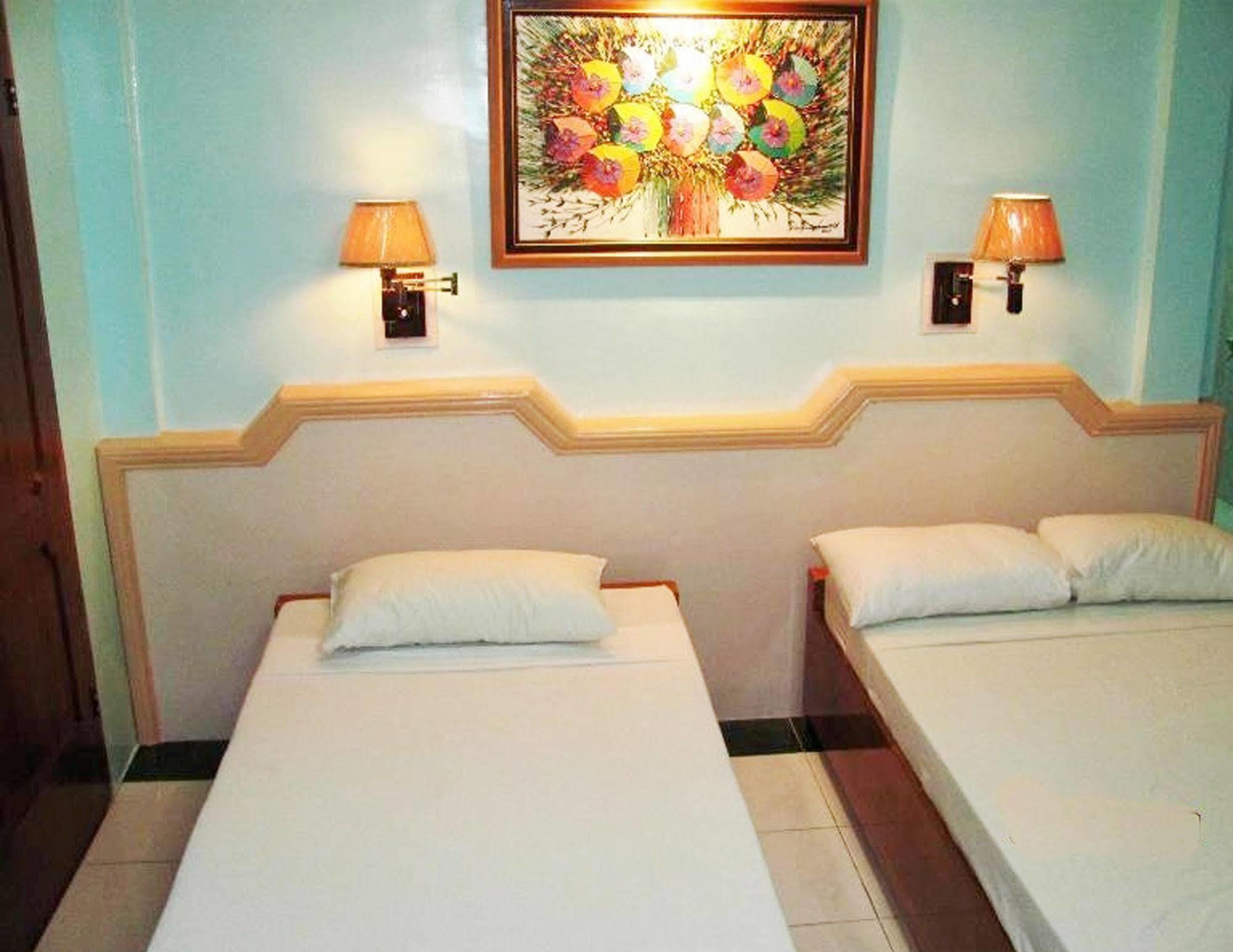Reddoorz Near Old Tagbilaran Airport Hostel Exterior photo